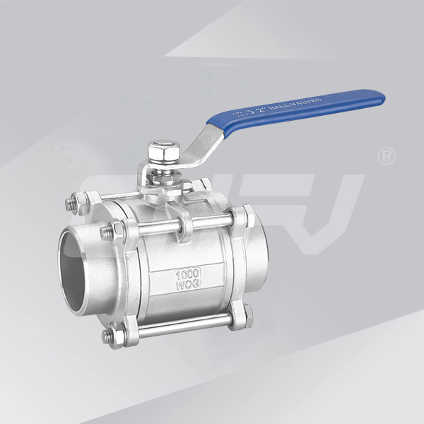 �������y